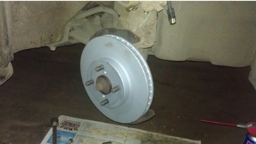 Замена тормозных дисков на Тойоте Королле: поэтапная инструкция